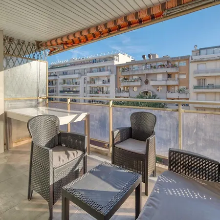 Magnifique A Deux Minutes De La Apartament Antibes